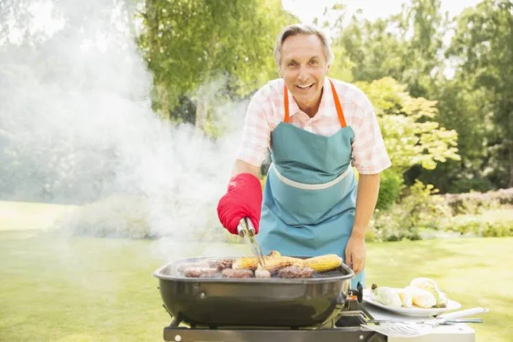 5 idées de cadeaux à offrir à un fan de barbecue