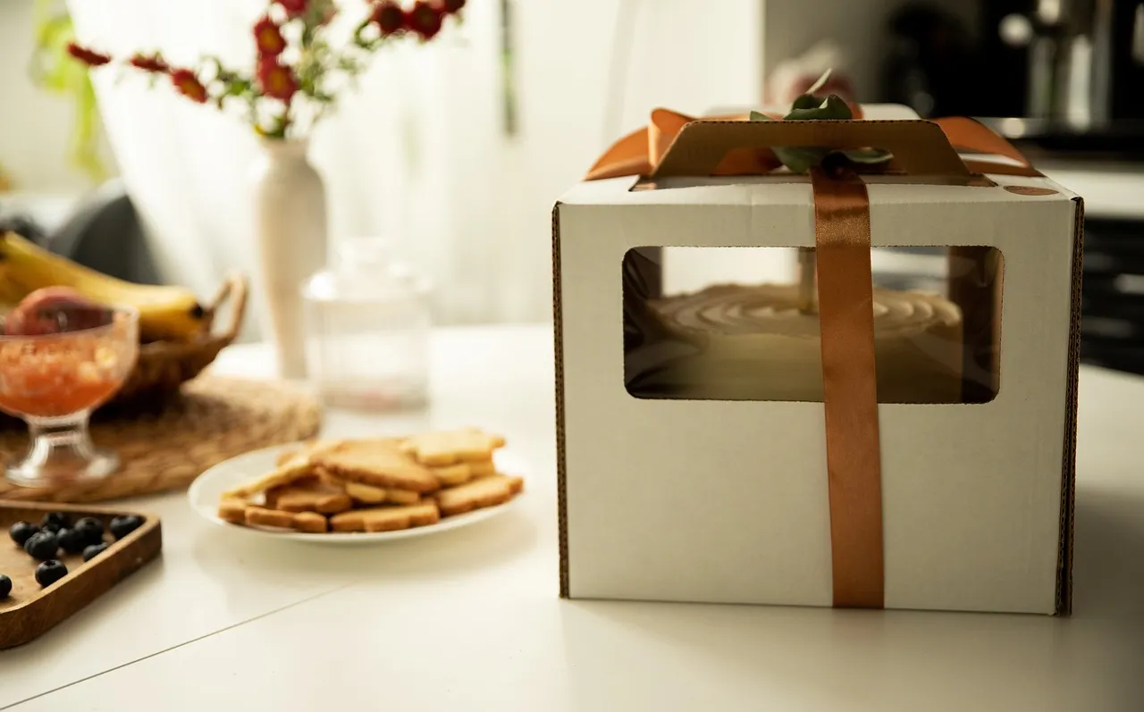 6 idées de personnalisation de boîtes à cakes