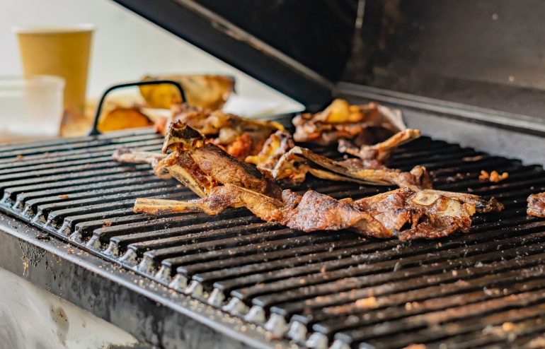 Un barbecue en automne : marinades et viandes de saison