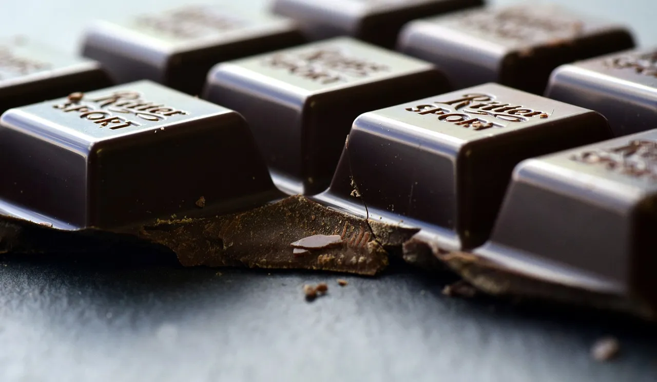 Les bienfaits du chocolat noir pour la santé et l’esprit
