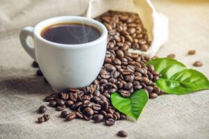 Quel café en grains choisir pour un expresso corsé ?