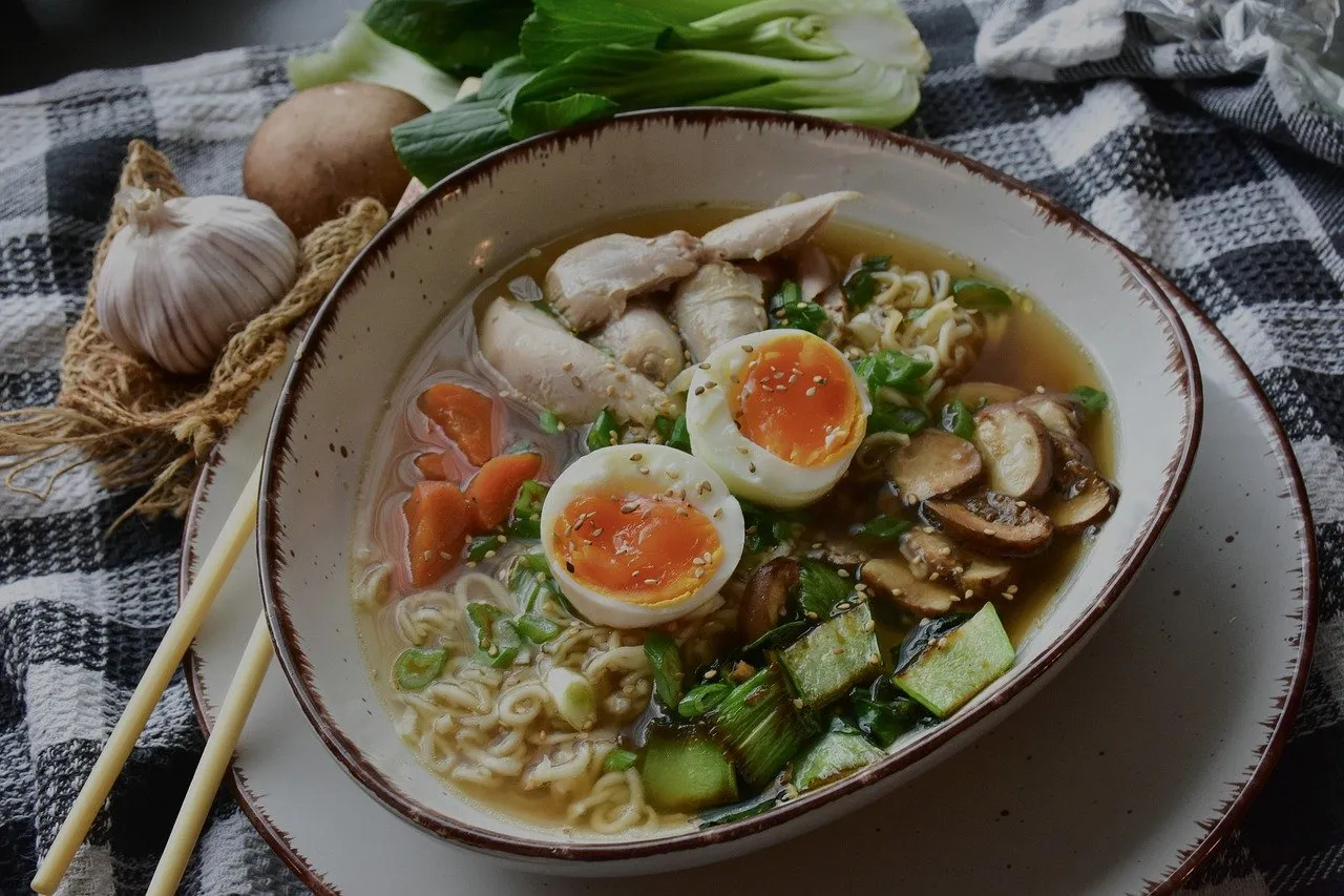 Poulet au vin jaune : saveur légendaire du terroir français.