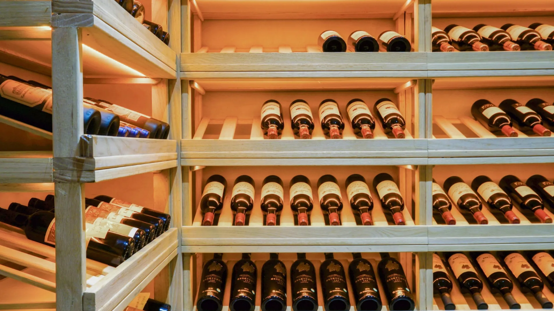 Simplifiez la gestion de votre cave à vin avec le bon logiciel