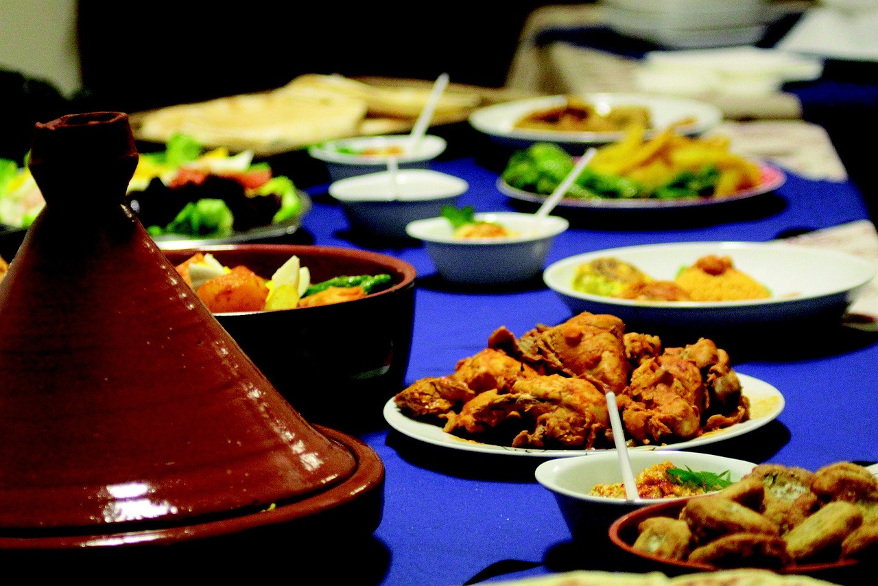 Les secrets du tajine de poulet aux légumes : la star de la cuisine marocaine