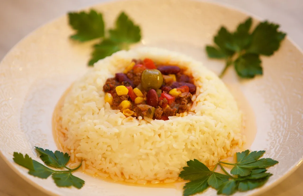 Chili con carne : une recette épicée et conviviale pour un repas entre amis réussi