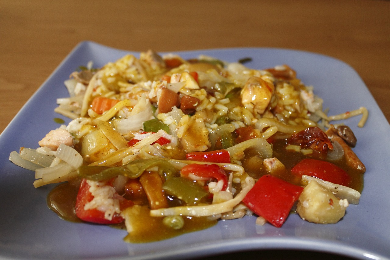 Riz sauté : comment réaliser ce plat emblématique de la cuisine asiatique chez vous ?