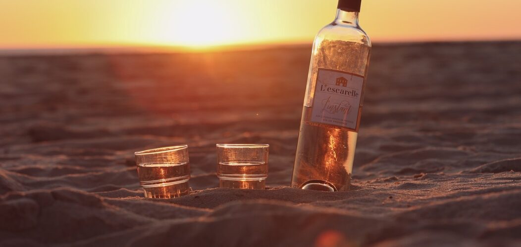 Voici_comment_ouvrir_une_bouteille_de_vin_sans_tire_bouchon