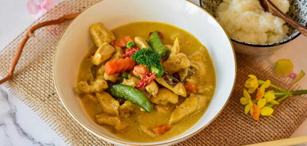 Recette_Facile_et_Savoureuse_:_Le_Poulet_Curry_Coco_en_Cookeo