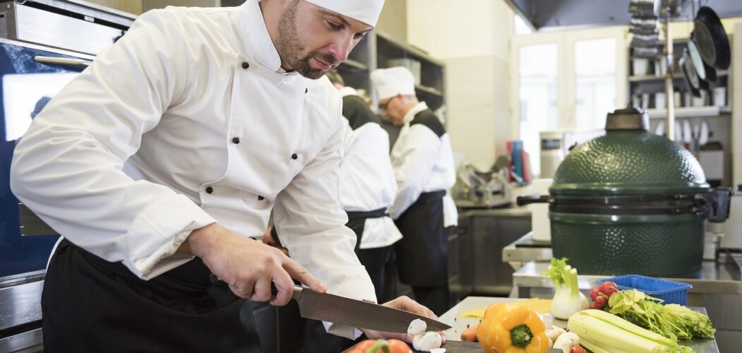Investir_dans_du_matériel_de_cuisine_professionnel_de_qualité