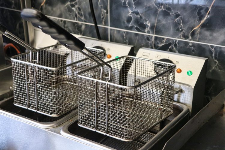 Comment nettoyer une friteuse ?