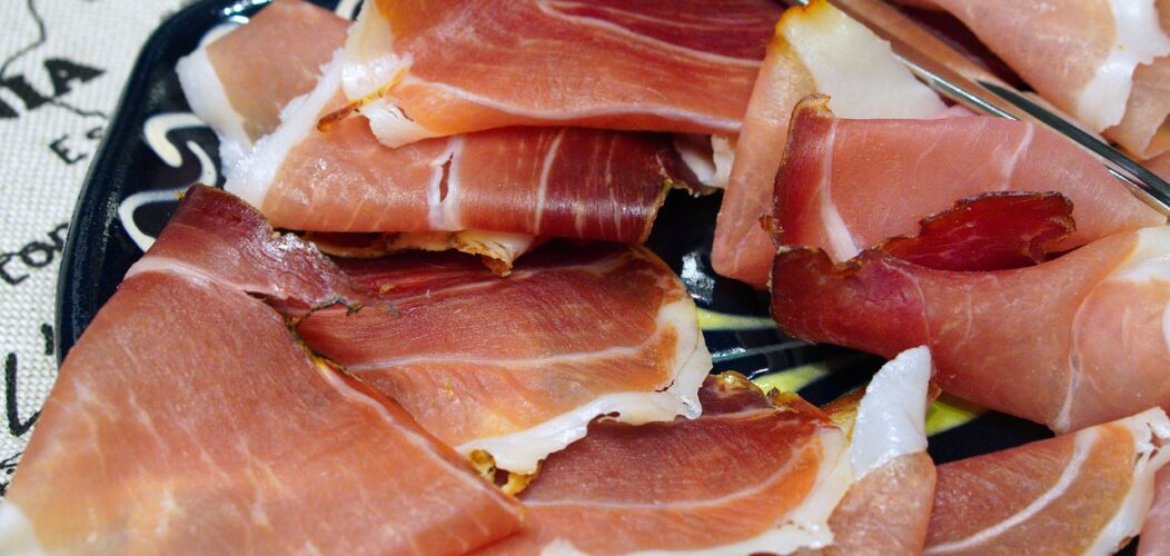 Qu_est_ce_qu_un_jambon_ibérique_de_bellota_et_quelles_sont_ses_caractéristiques? Qu_est_ce_qu_un_jambon_ibérique_de_bellota_et_quelles_sont_ses_caractéristiques?