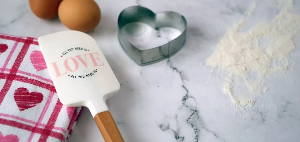 Langues_de_chat_:_une_recette_facile_et_délicieuse_pour_accompagner_votre_thé_ou_café_gourmand